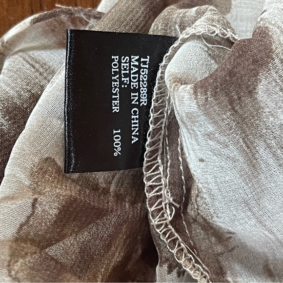 “Ark & Co” Brown semi Sheer Cream Tunic Top size Medium NWT - Picture 9 of 11